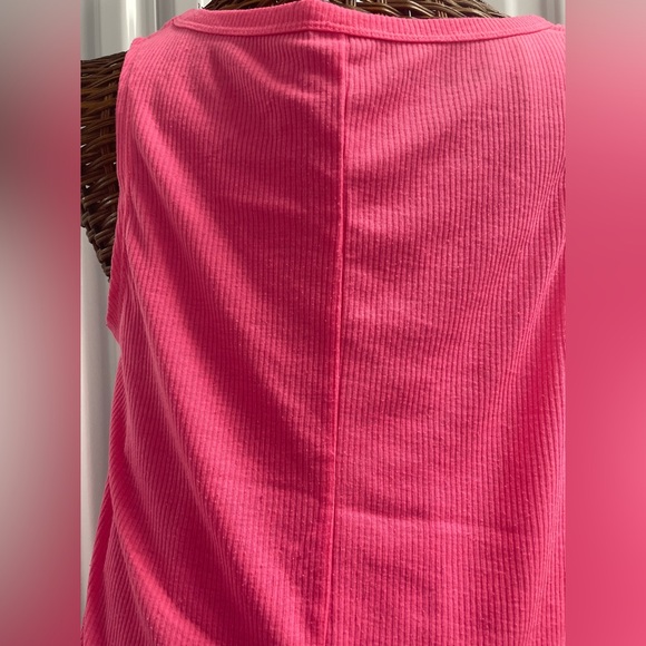 Officially Licensed Mean Girls Tank Top On Wednesdays We Wear Pink Size Small - Picture 7 of 7